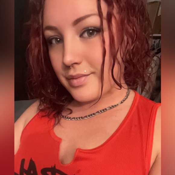 Meet your Posher, Deedra - Picture 1 of 1